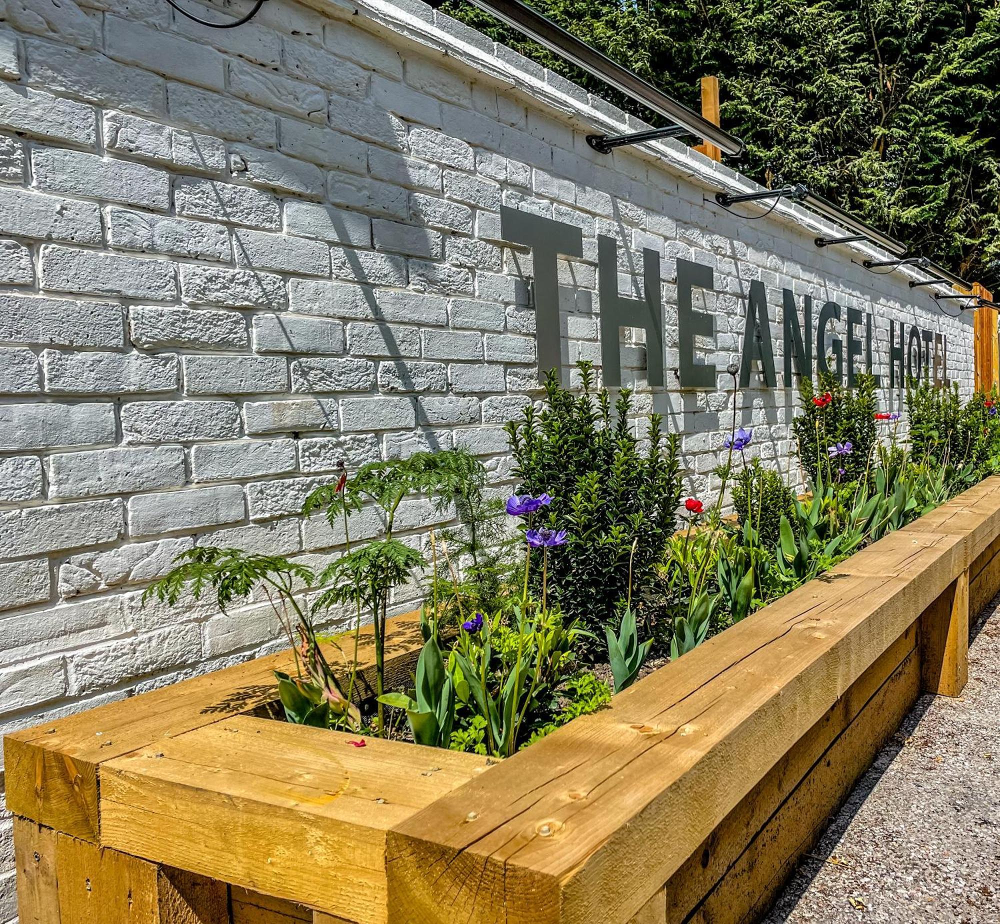 The Angel Hotel オールトン エクステリア 写真